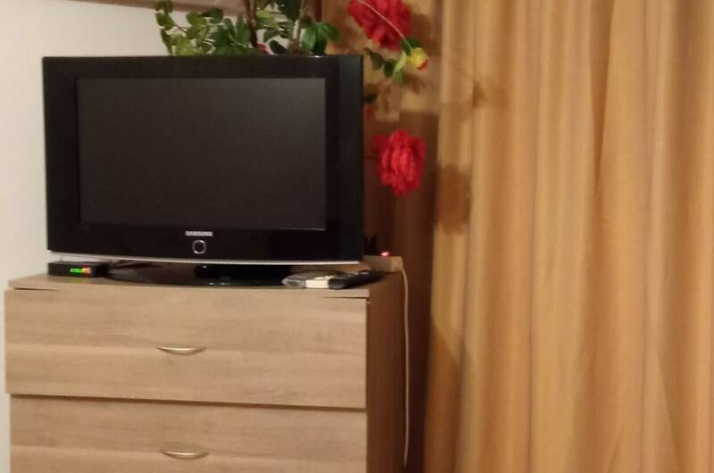 Двухкомнатная квартира в частном доме