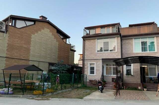 Таунхаус в Тюльпановке