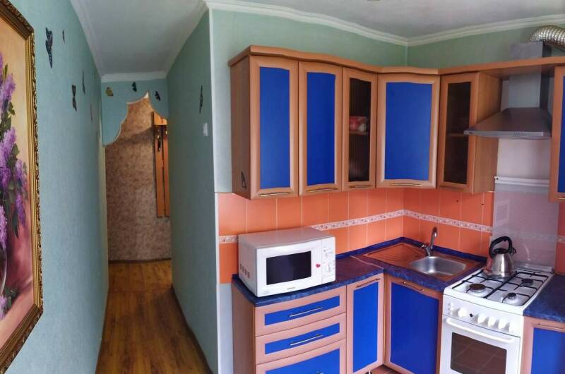 Трёхкомнатная квартира в центре Лазаревского