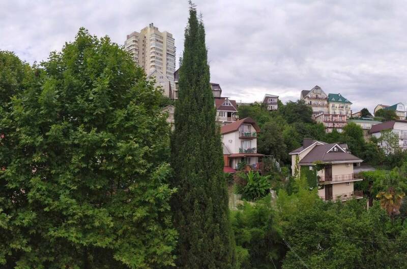 Трёхкомнатная квартира в центре Лазаревского