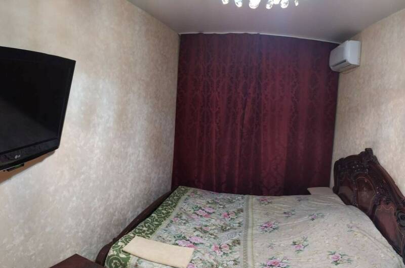 Трёхкомнатная квартира в центре Лазаревского