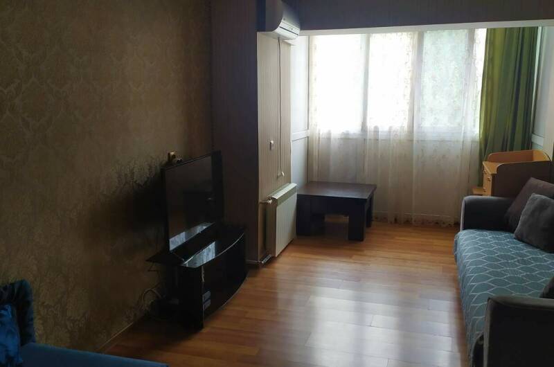 Трёхкомнатная квартира в центре Лазаревского