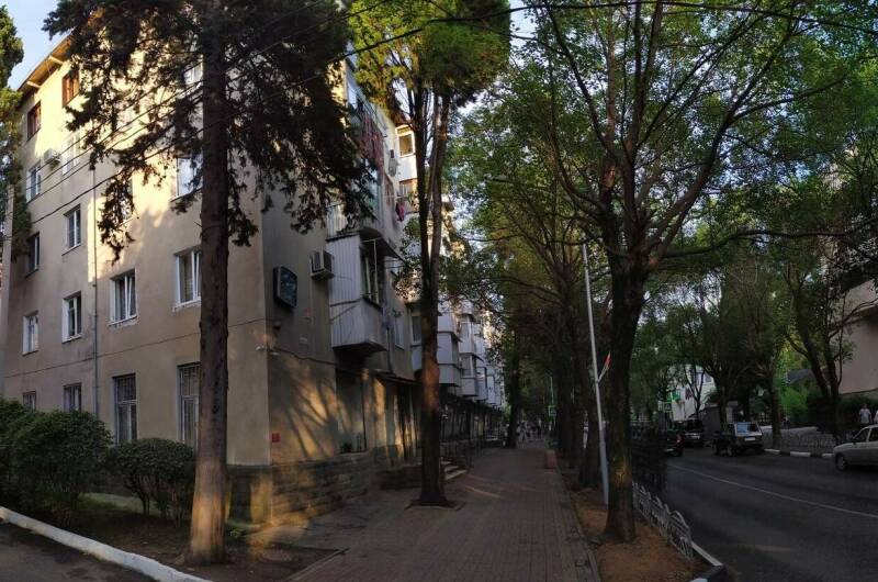 Трёхкомнатная квартира в центре Лазаревского