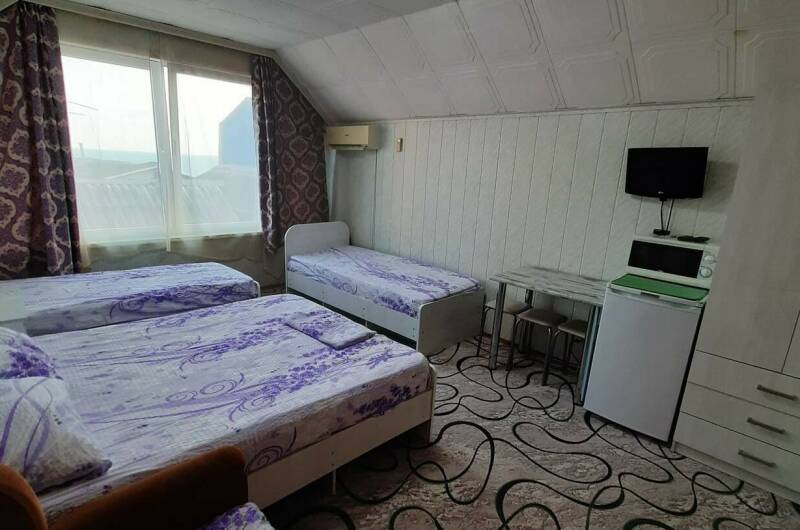 Эллинг у моря