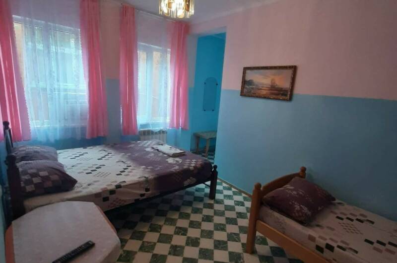 Эллинг у моря