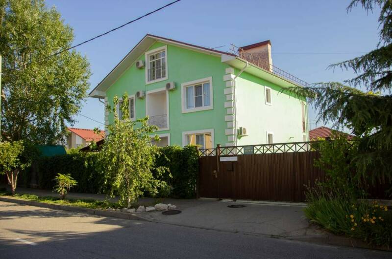 Гостевой дом на Хоккейной 18