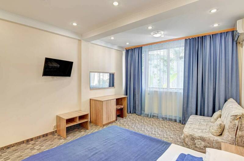 Отель «Hotel Viamond»