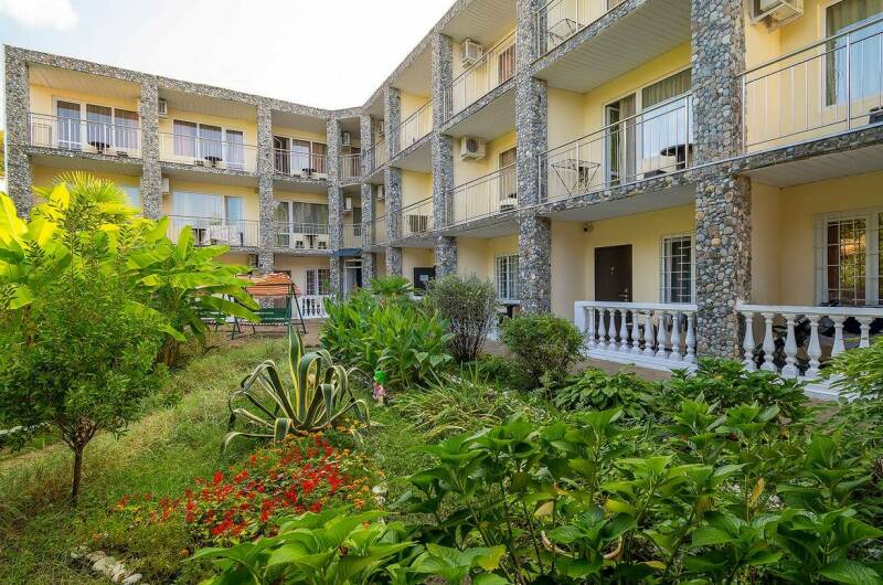 Отель «Hotel Viamond»