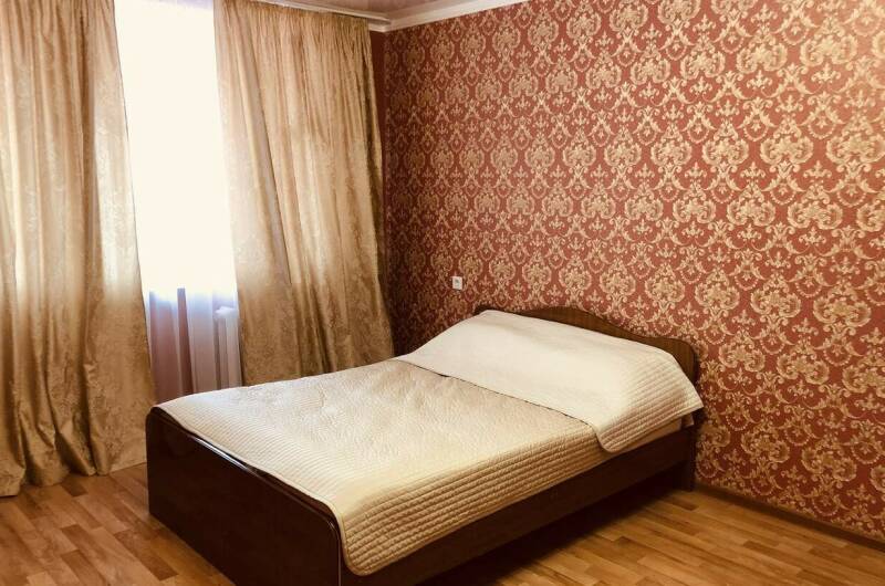 Однокомнатная квартира на Победы 111