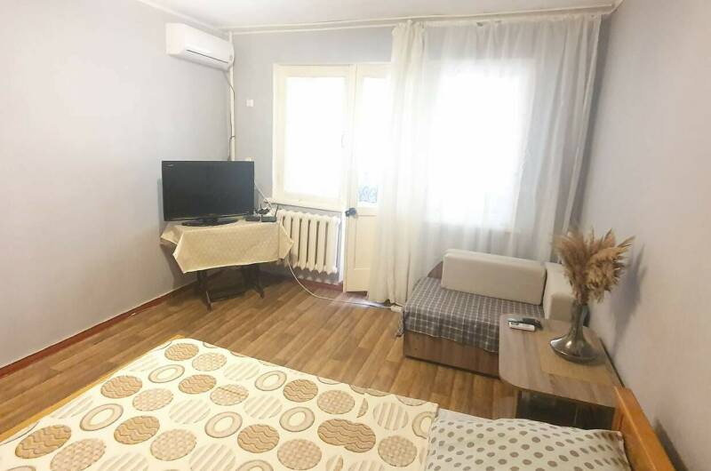 Однокомнатная квартира на Победы 191