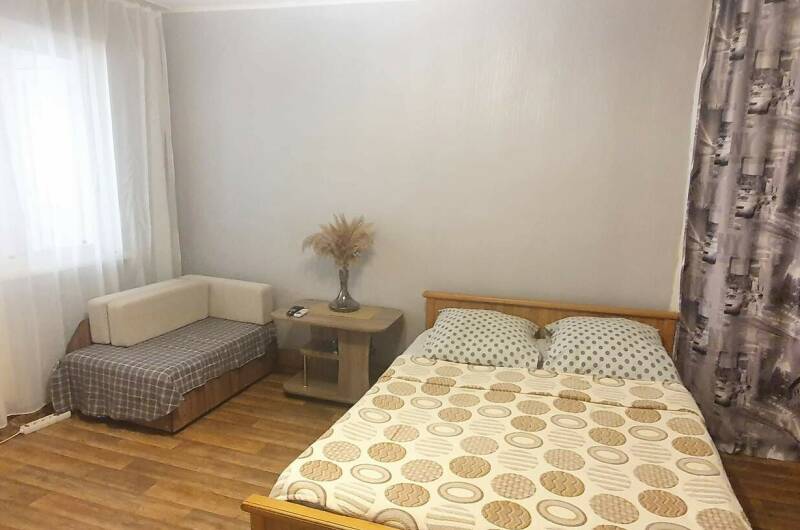 Однокомнатная квартира на Победы 191