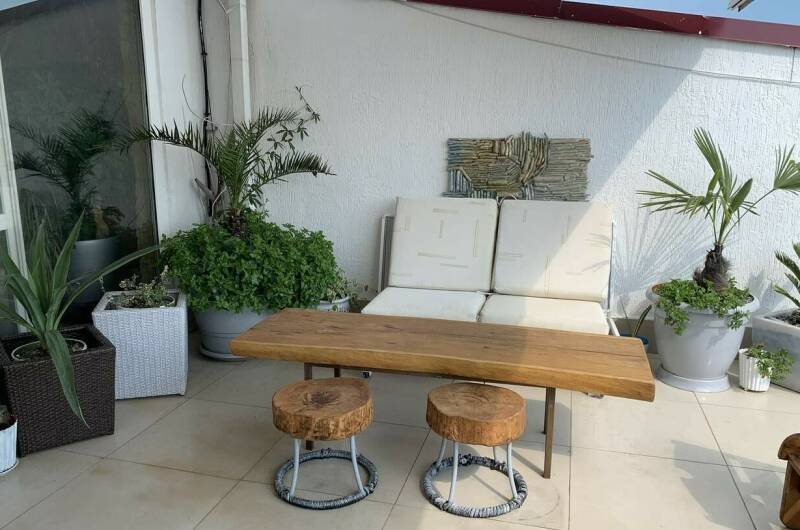 Эллинг у моря