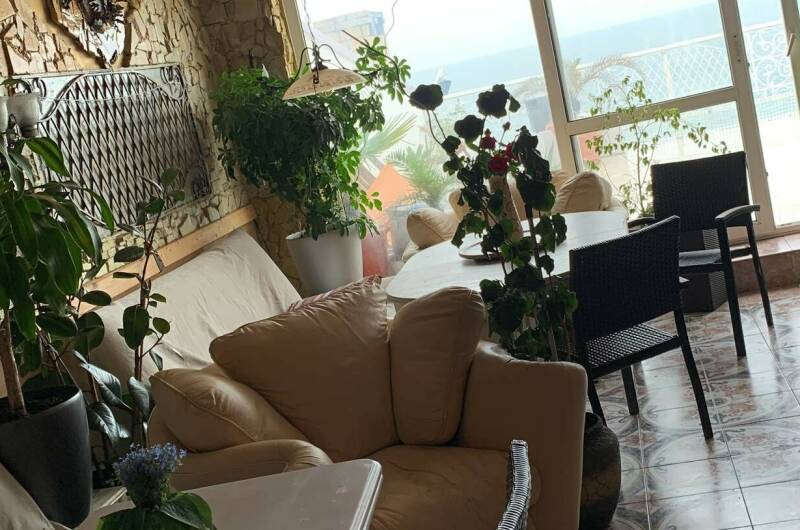 Эллинг у моря