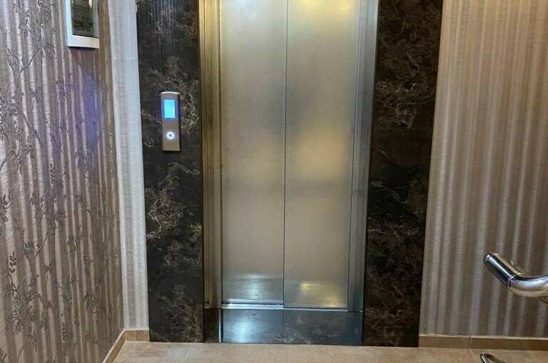 Отель «Лазурное окно»