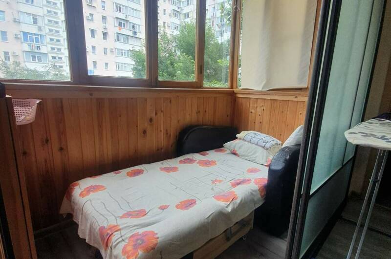 Трёхкомнатная квартира на Лазарева 80