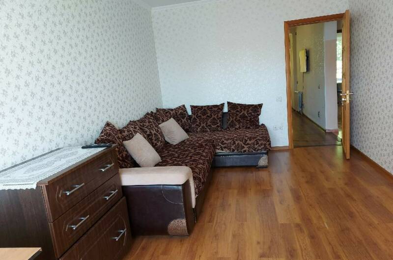 Двухкомнатная квартира на Победы 152