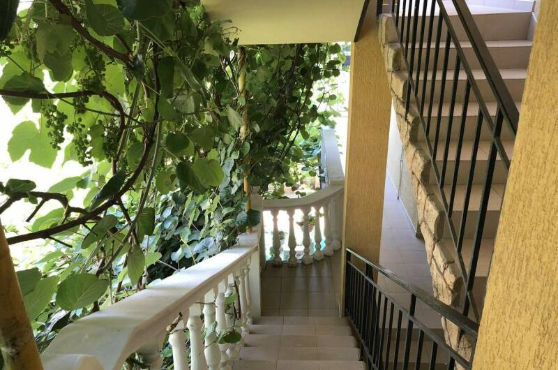 Частный дом «Ани-Верона»