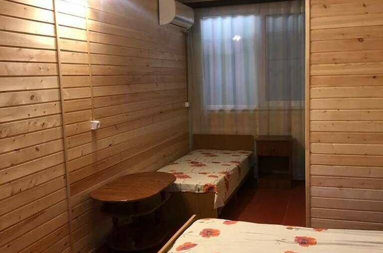 Частный дом «Ани-Верона»