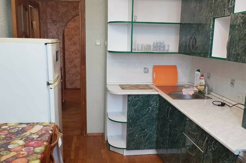 Двухкомнатная квартира на Победы 111