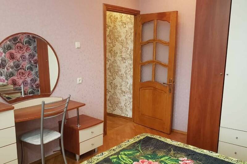 Двухкомнатная квартира на Победы 111