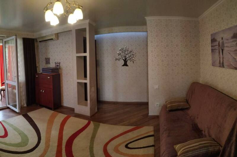 Двухкомнатная квартира на Победы 77