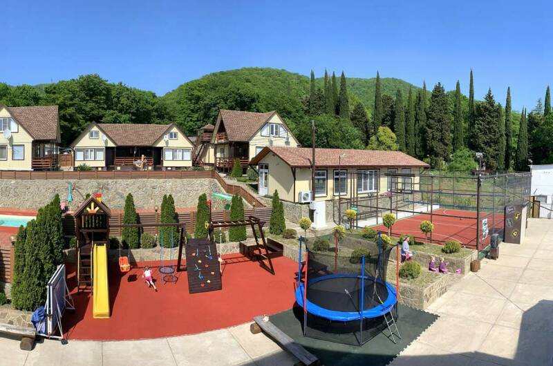 Комплекс коттеджей в Голубой даче «Буэнос Диас»