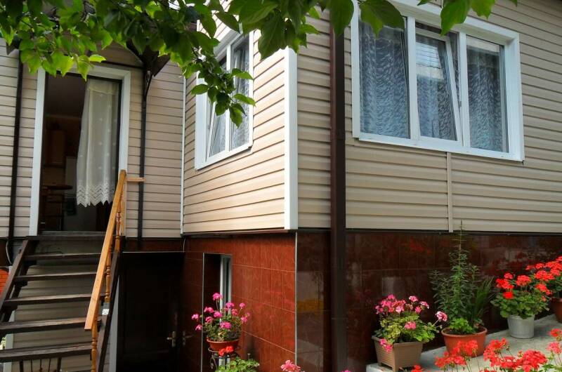 Частный сектор «Троянда»