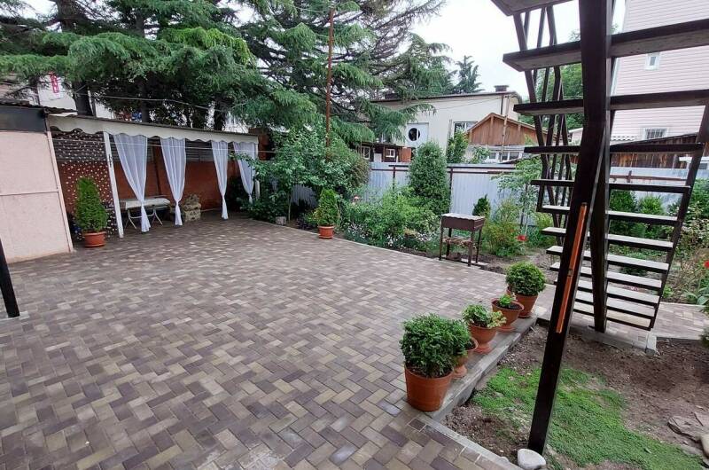 Апартаменты двухкомнатные на берегу моря