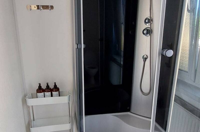 Апартаменты двухкомнатные на берегу моря