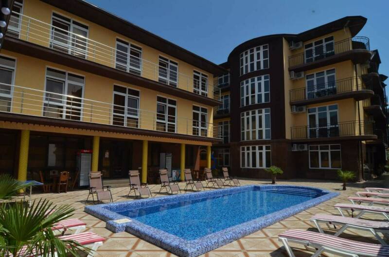 Отель «Масис»