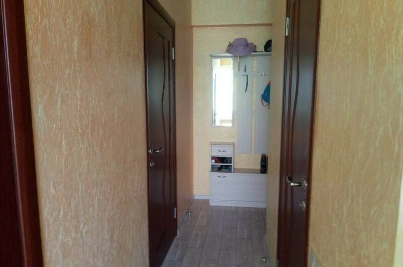 2-х комнатная квартира на Единства 1А