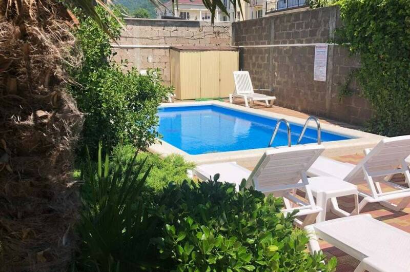 Мини-гостиница «Семь пятниц» (Seven Fridays)