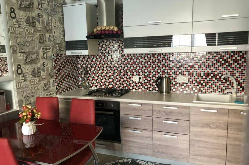 Апартаменты на Единства 1А