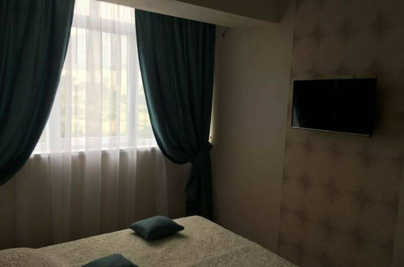 Апартаменты на Единства 1А