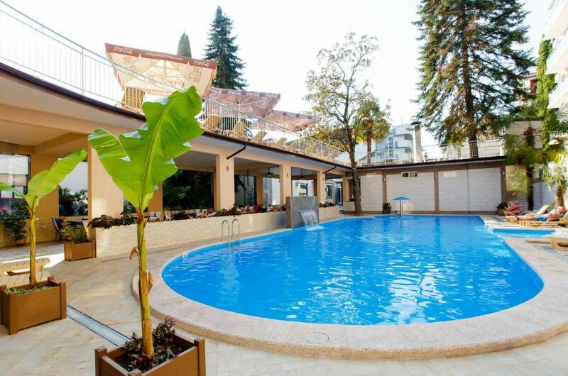 Отель «Кардинал»