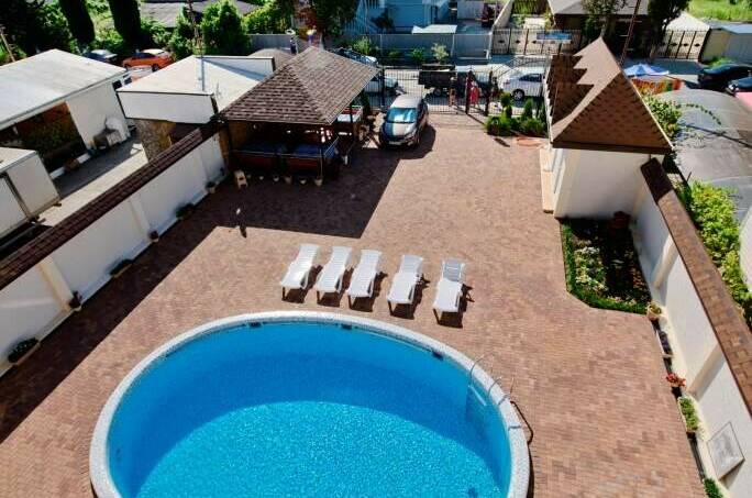 Отель «Континент»