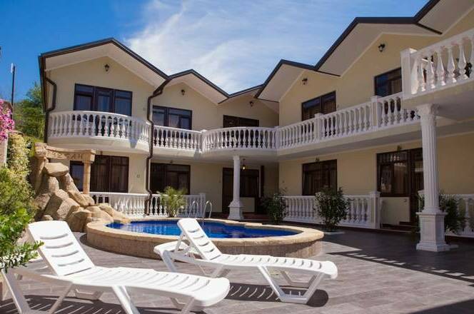 Отель «Амфора»