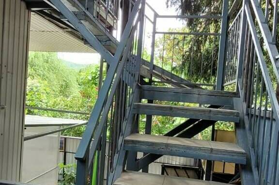 2-х этажный двухкомнатный коттедж с верандой