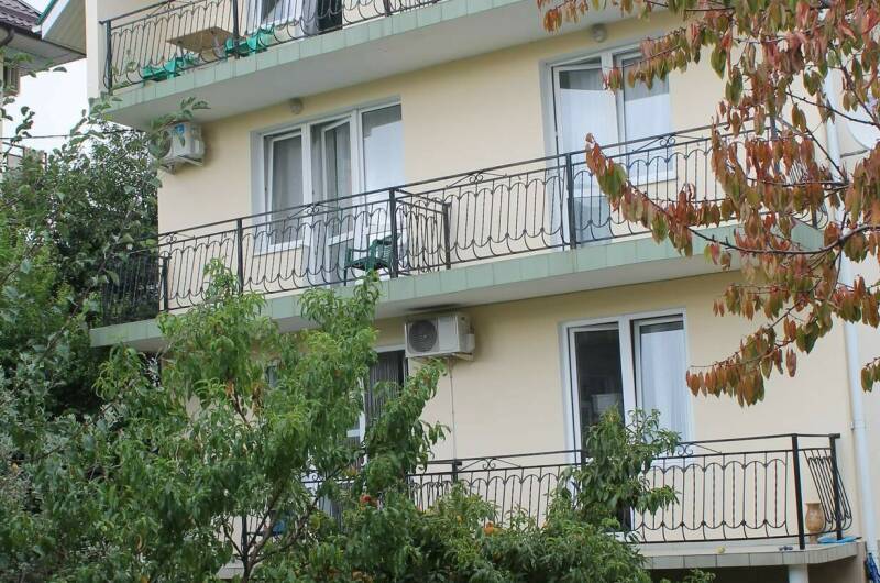 Гостевой дом «Лужайка»