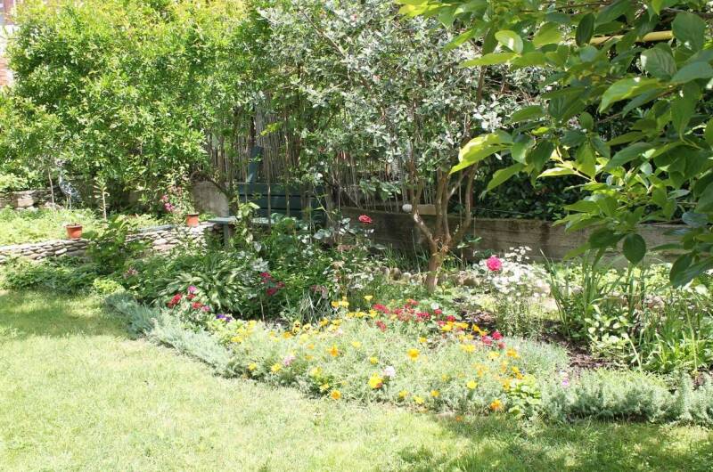 Гостевой дом «Лужайка»