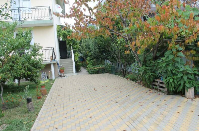 Гостевой дом «Лужайка»