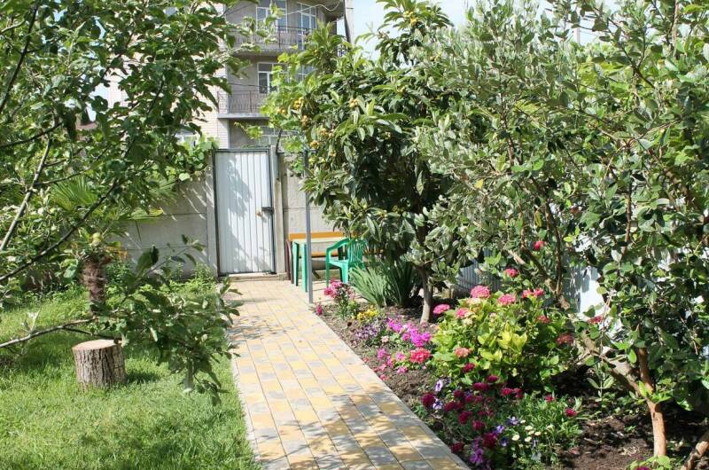 Гостевой дом «Лужайка»