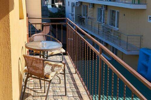 Гостевой дом «С Дельфинами» корп.1