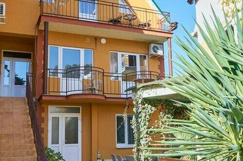 Гостевой дом «С Дельфинами» корп.1