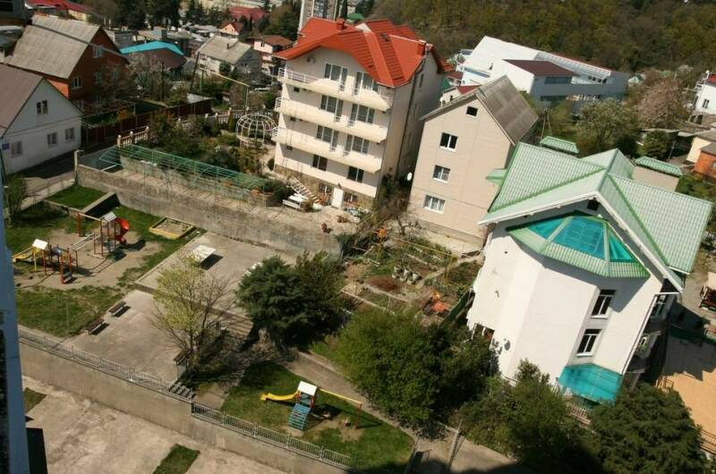 Двухкомнатная в «Высотке» на Партизанской