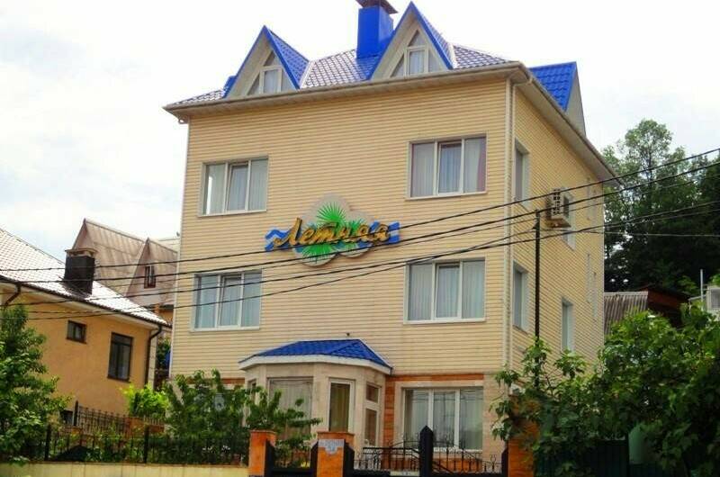 Гостиница «Летняя»