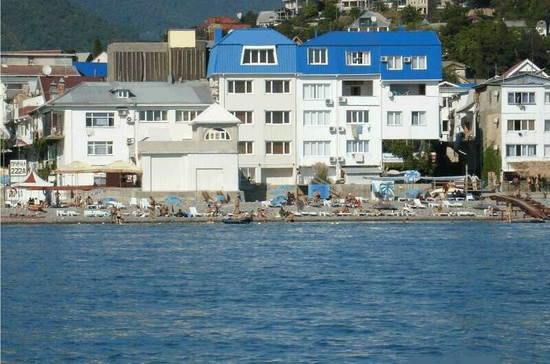 Эллинг у моря