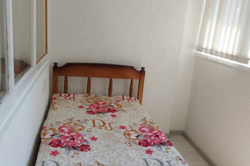 Однокомнатная на Победе