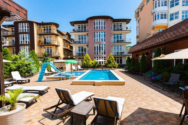 Гостиница «ДиКрис»