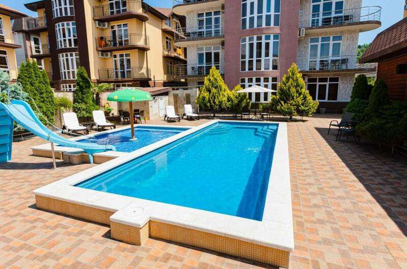 Гостиница «ДиКрис»